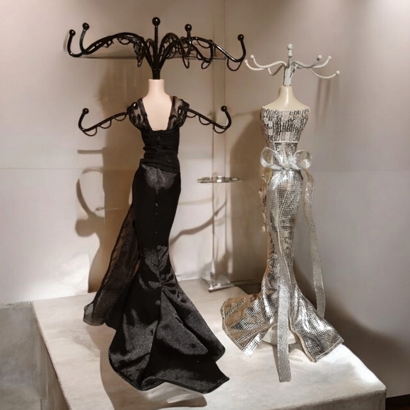 Vintage Sexy Jewelry Displays Bundle of Two - Picture 2 of 7